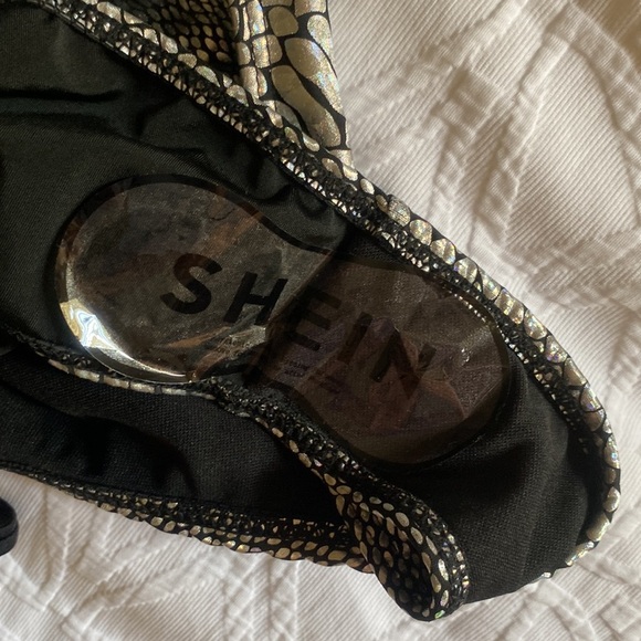 Shein silver & black NWOT one piece, snakeskin animal print, sz Medium - Picture 9 of 10